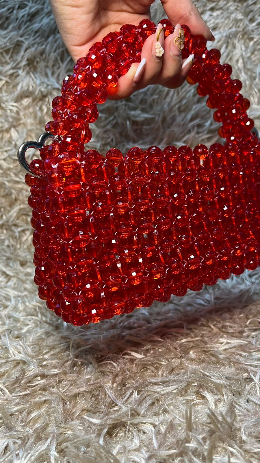 Bolso de perlas rojo